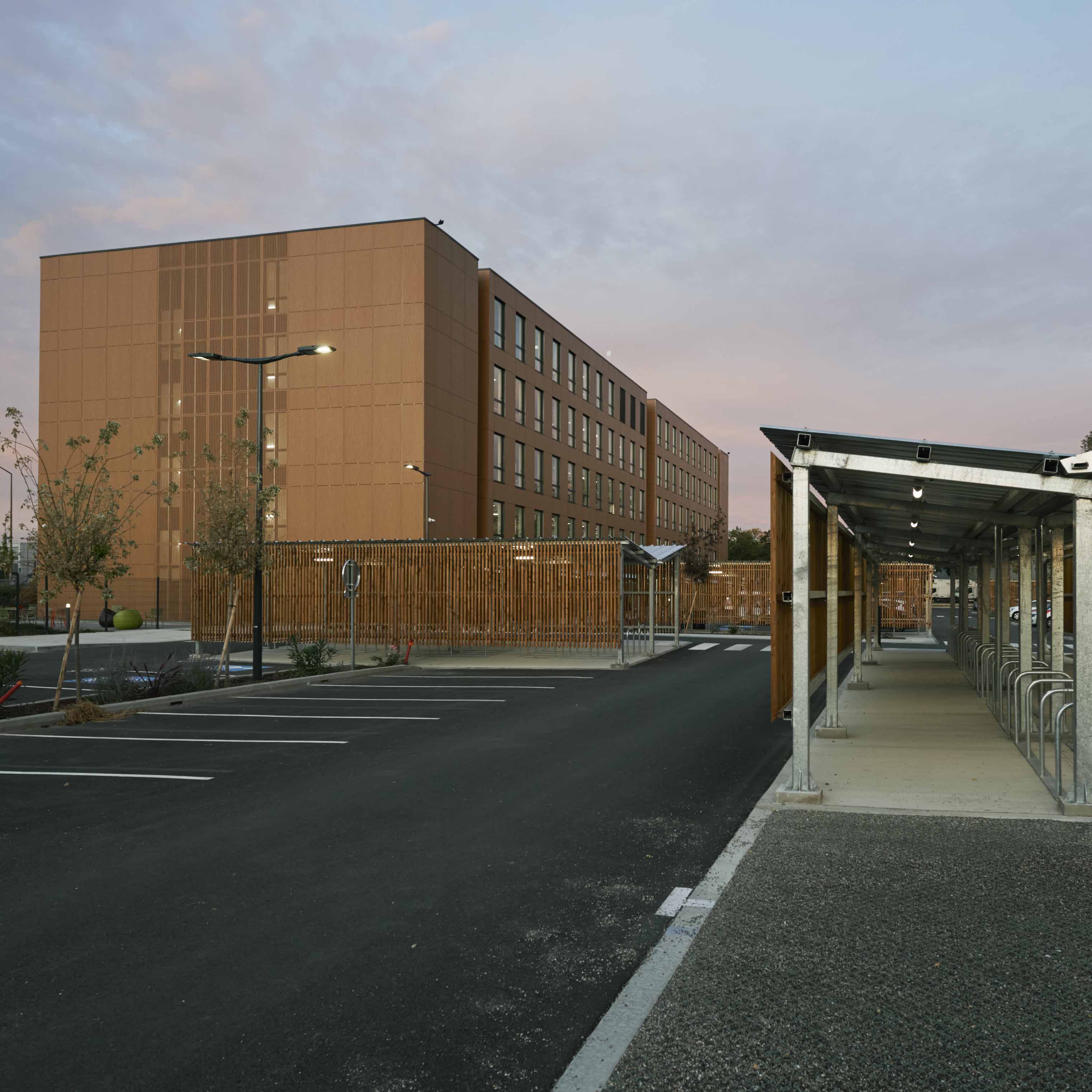reportage architecture sur toulouse et en region occitanie, chercher un photographe, organiser son reportage photographique d'architecture
